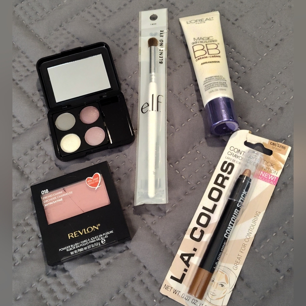 NWT!! Makeup Bundle Of 5 Products